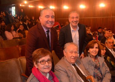De pie: Dr. Francisco Pérez y Dr. Germán Iñiguez. Sentados Dra. Pilar Durruty, Dr. Manuel García de los Ríos, Dra. Carmen Gloria Aylwin, Sra. Elena Carrasco y esposo