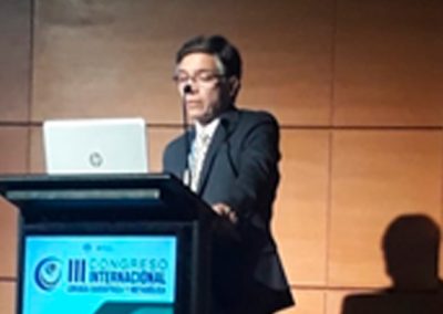 Dr. Jorge Sapunar  presentando el Consenso “Rol de la cirugía metabólica en Diabetes Tipo 2”