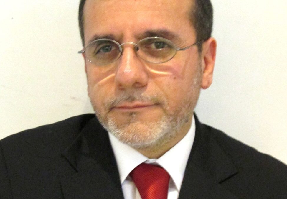 Dr. Gilberto González es elegido Presidente de CONACEM